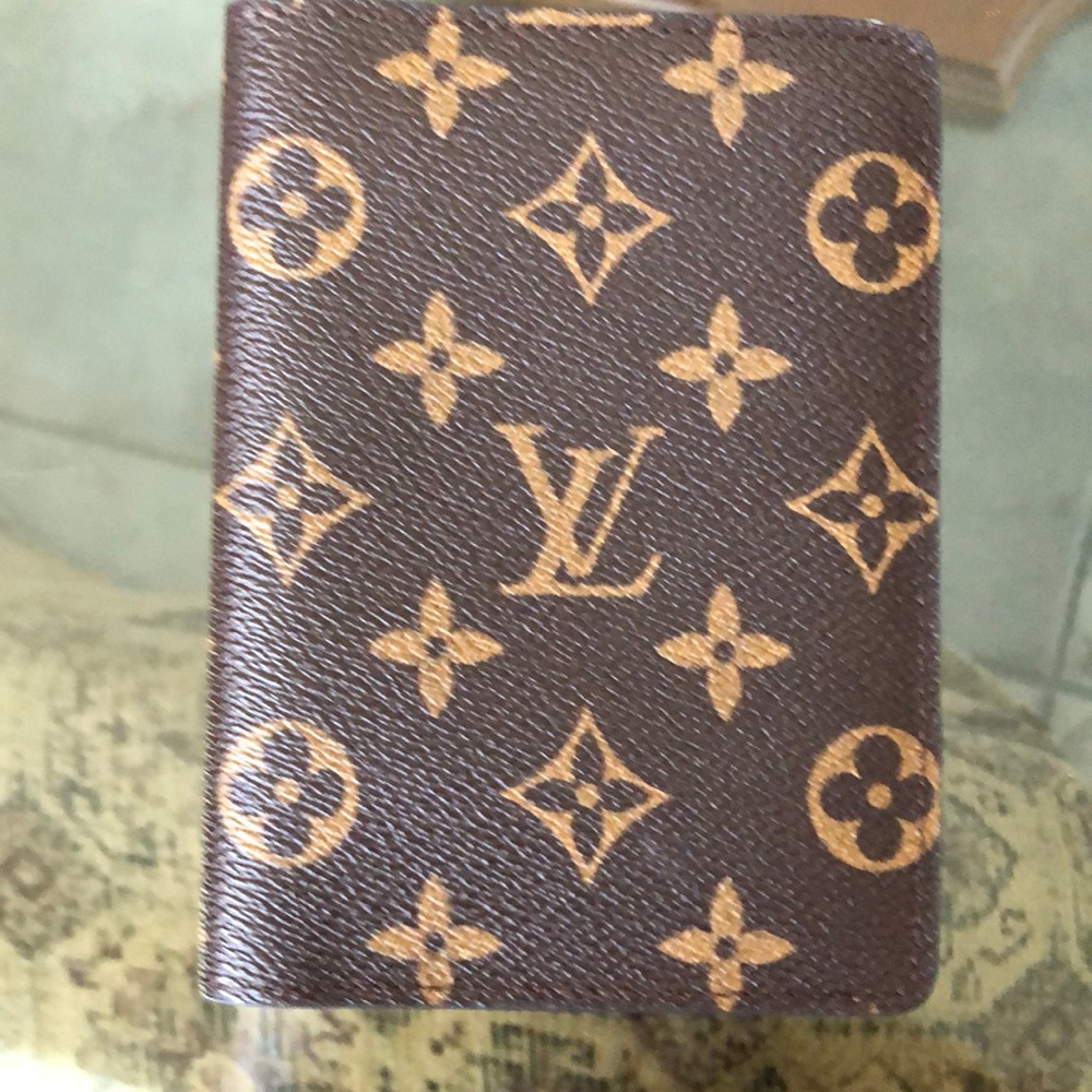 LV passport holder